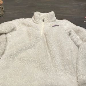 Patagonia fleece pullover